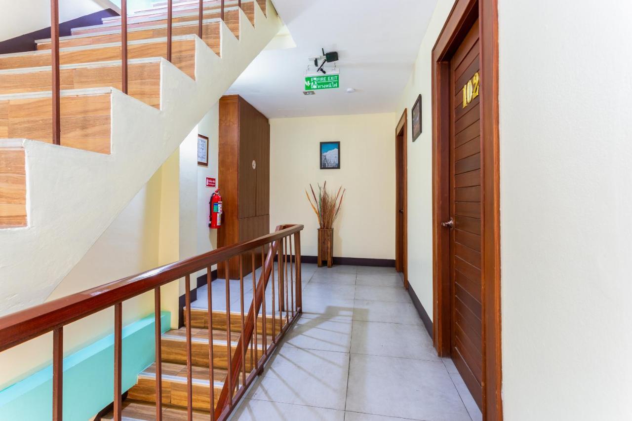 Oyo 1093 De Nawarat Chiang Mai Boutique Apartment מראה חיצוני תמונה