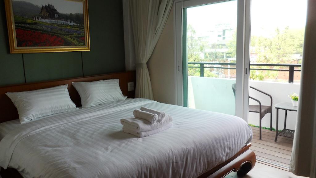 Oyo 1093 De Nawarat Chiang Mai Boutique Apartment מראה חיצוני תמונה